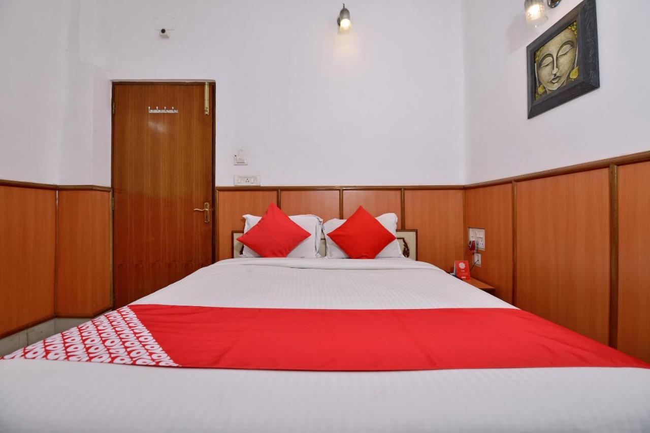 Oyo 3436 Shree Utsav Palace Guest House Kolkata Exterior photo